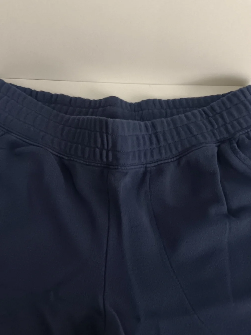 Denim & Co. Beach REG Tideline Terry Crop Pants with Pockets, Navy Sz M a725874